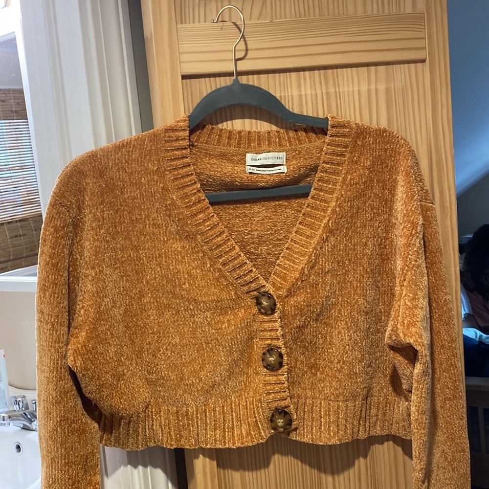 Cropped sweater - Picture 2 of 3